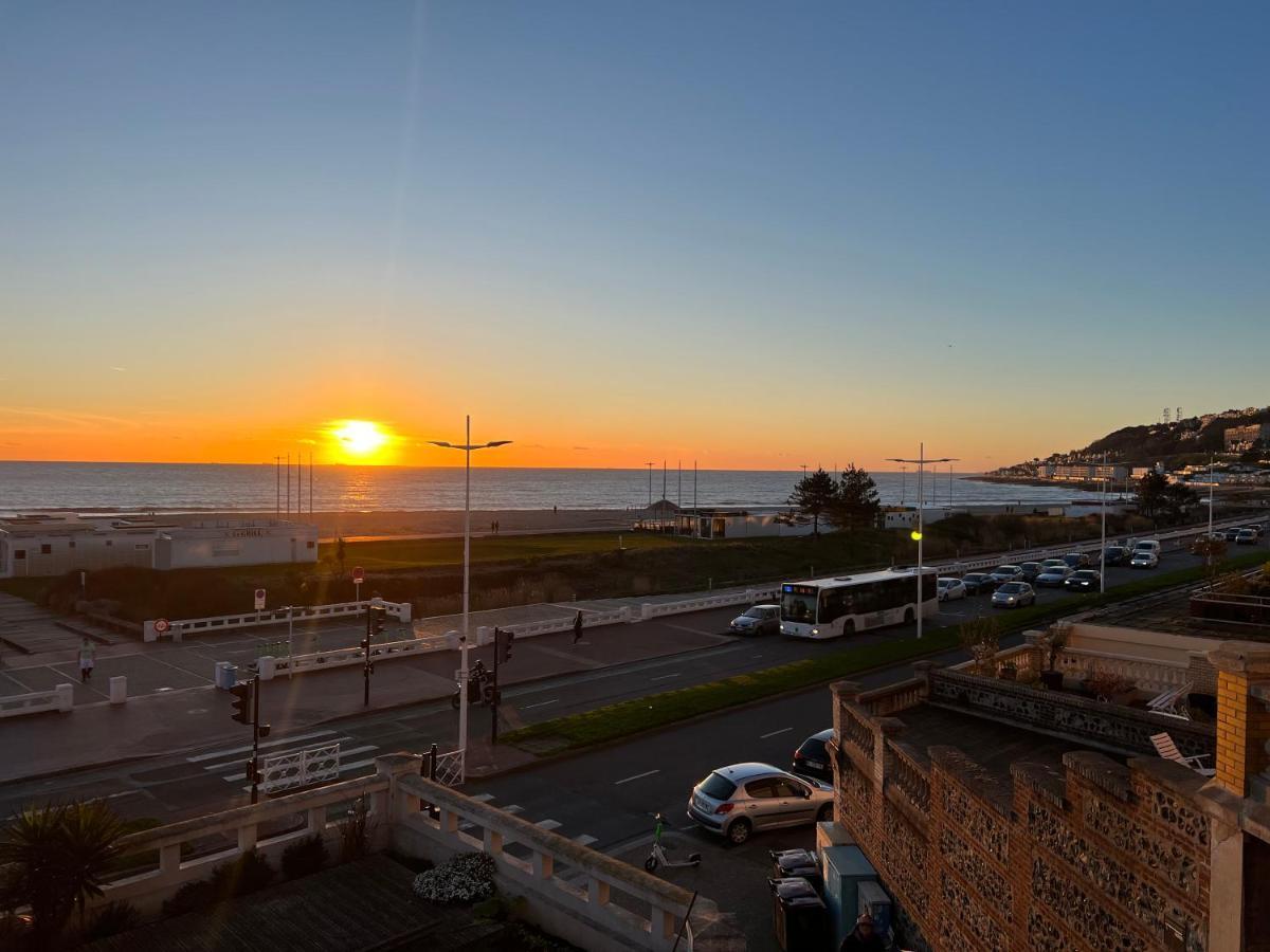 Le Petit Nid Perche Sous Les Toits, Vue Mer เลออาฟร์ ภายนอก รูปภาพ
